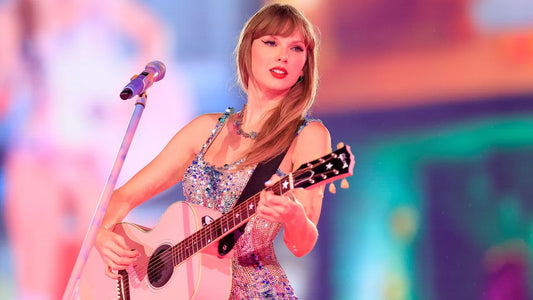 Borong 10 Piala Billboard Music Awards 2023, Yuk Intip Makeup Ikonik Ala Taylor Swift!